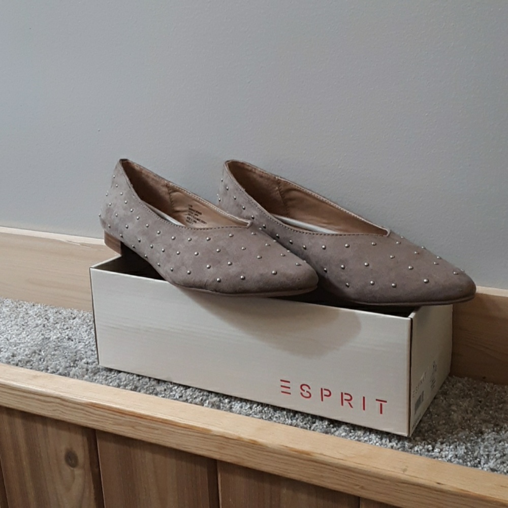 Espirit shoes never worn